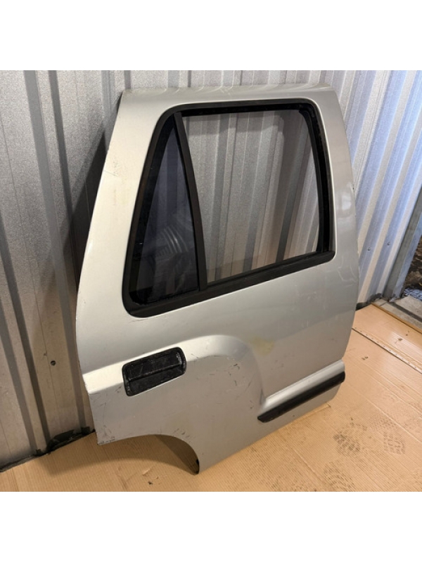 Porta Traseira Direita Chevrolet Blazer 2001 2002 03 À 2011.