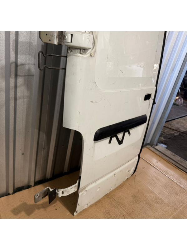 Porta Traseira Esquerda Renault Master 2.5 2004 2005 À 2013.