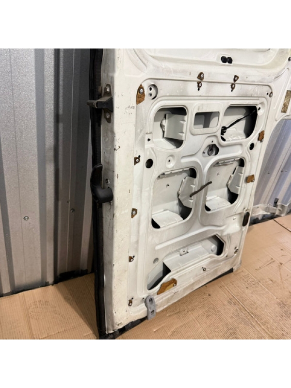 Porta Traseira Esquerda Renault Master 2.5 2004 2005 À 2013.