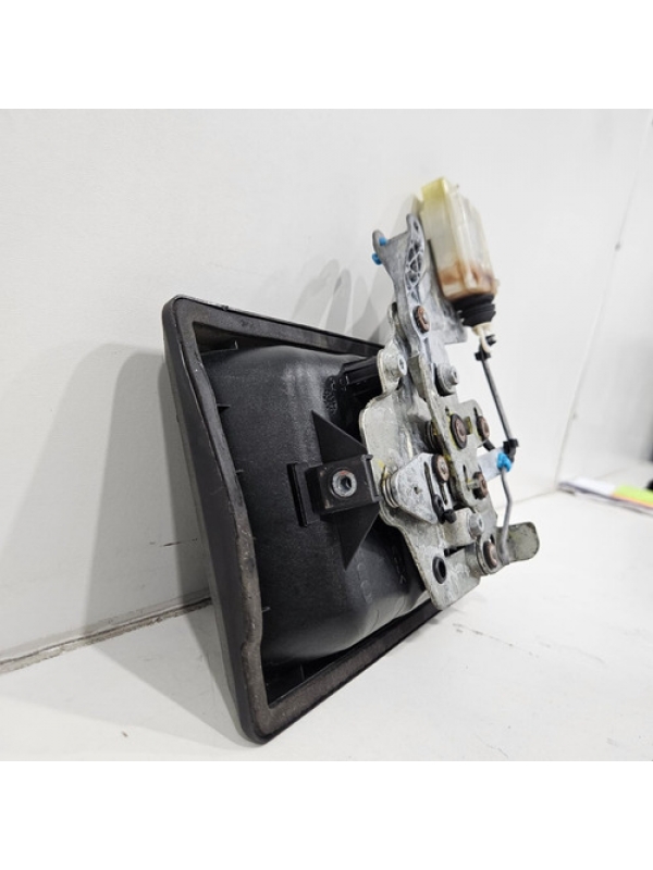 Maçaneta Porta Dianteira Esquerda Iveco Daily 2008 Até 2019.