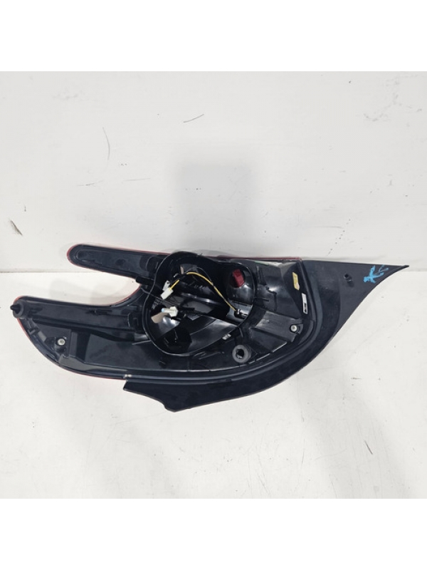 Lanterna Traseira Lado Esquerdo Peugeot 208 2013 2014 E 2015