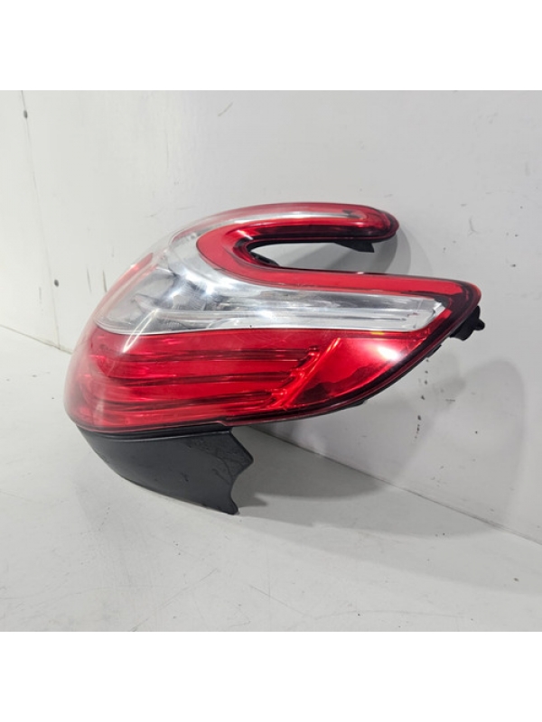 Lanterna Traseira Lado Esquerdo Peugeot 208 2013 2014 E 2015