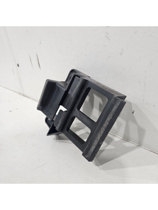 Guia Lado Esquerdo Do Parachoque Mb Sprinter 415 2013 À 2022