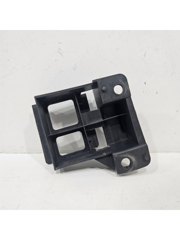 Guia Lado Esquerdo Do Parachoque Mb Sprinter 415 2013 À 2022