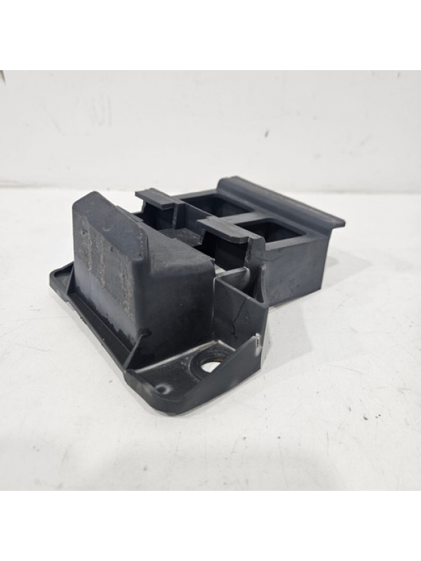 Guia Lado Esquerdo Do Parachoque Mb Sprinter 415 2013 À 2022