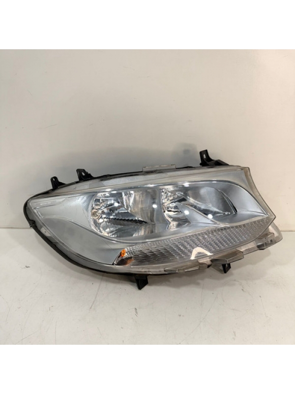 Farol Dianteiro Lado Direito Mb Sprinter 416 417 2020 À 2025