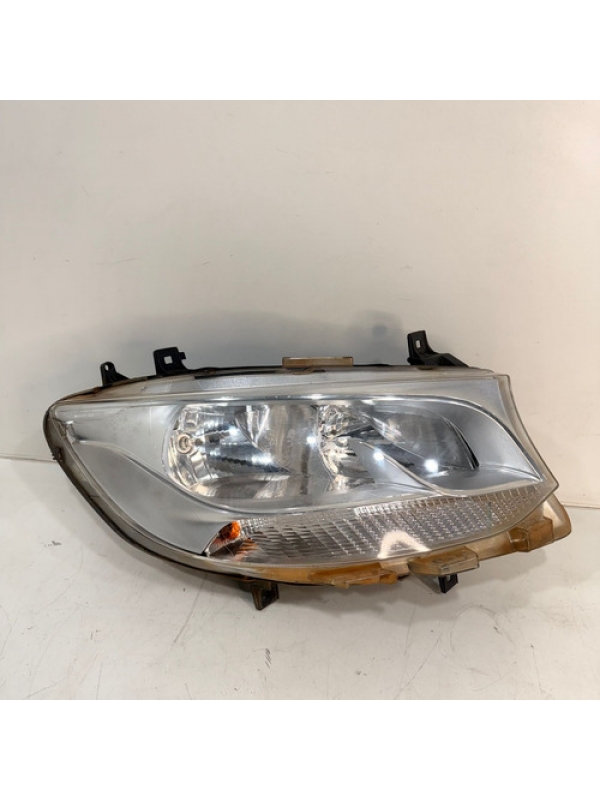 Farol Dianteiro Direito Mb Sprinter 2.0 416 417 2020 À 2025.