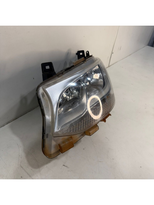 Farol Dianteiro Esquerdo Mb Sprinter 2.0 416 417 2020 À 2025