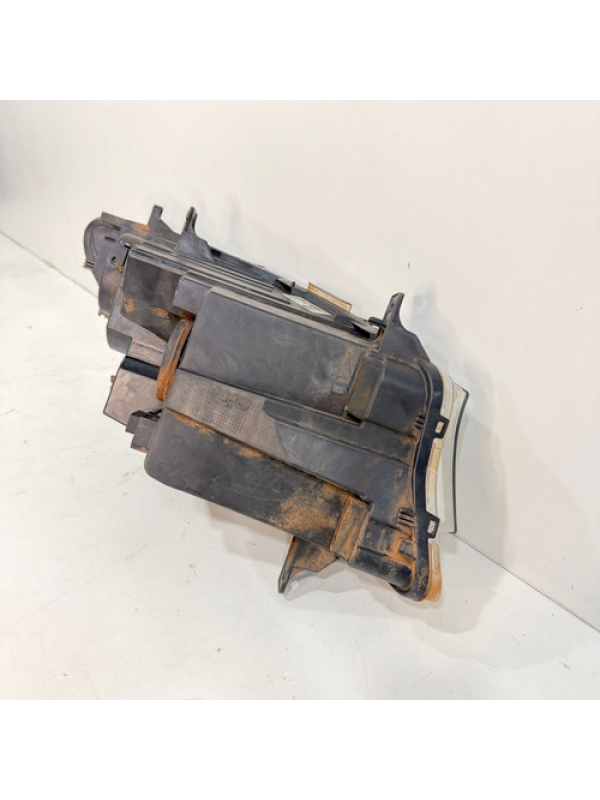 Farol Dianteiro Esquerdo Mb Sprinter 2.0 416 417 2020 À 2025