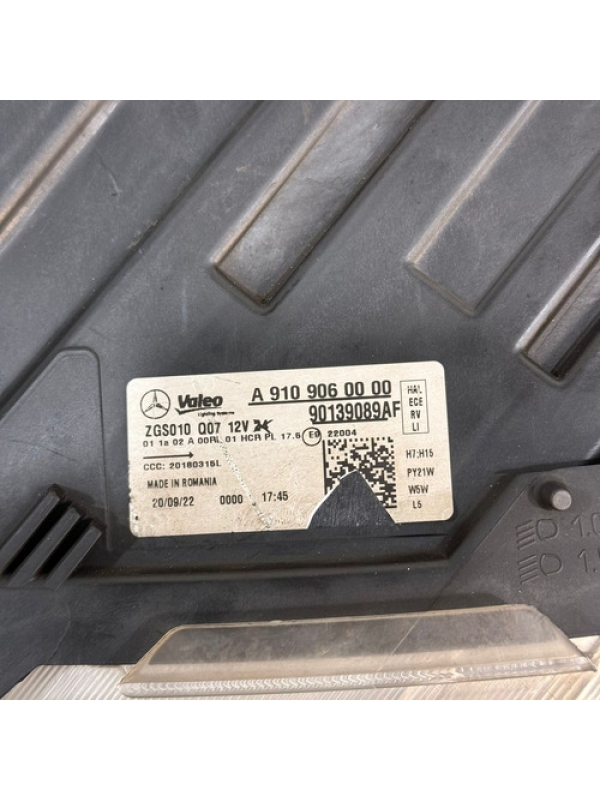 Farol Dianteiro Lado Esquerdo Mb Sprinter 416 417 2020 À 025