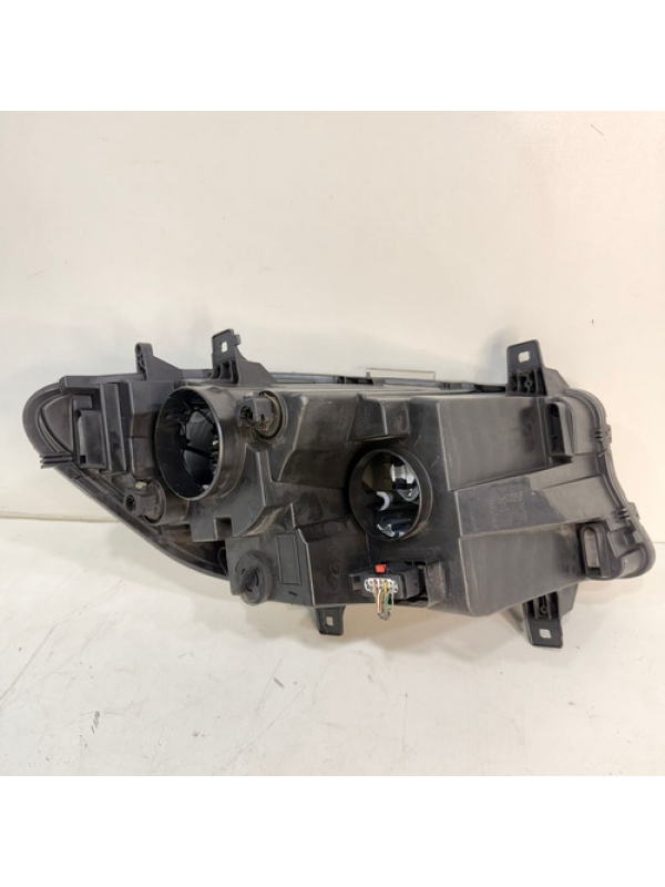 Farol Dianteiro Lado Esquerdo Mb Sprinter 416 417 2020 À 025