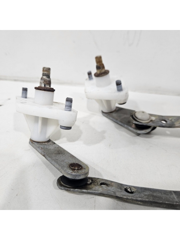 Galhada Limpador Parabrisa S/ Motor Lifan Foison 2013 À 2016