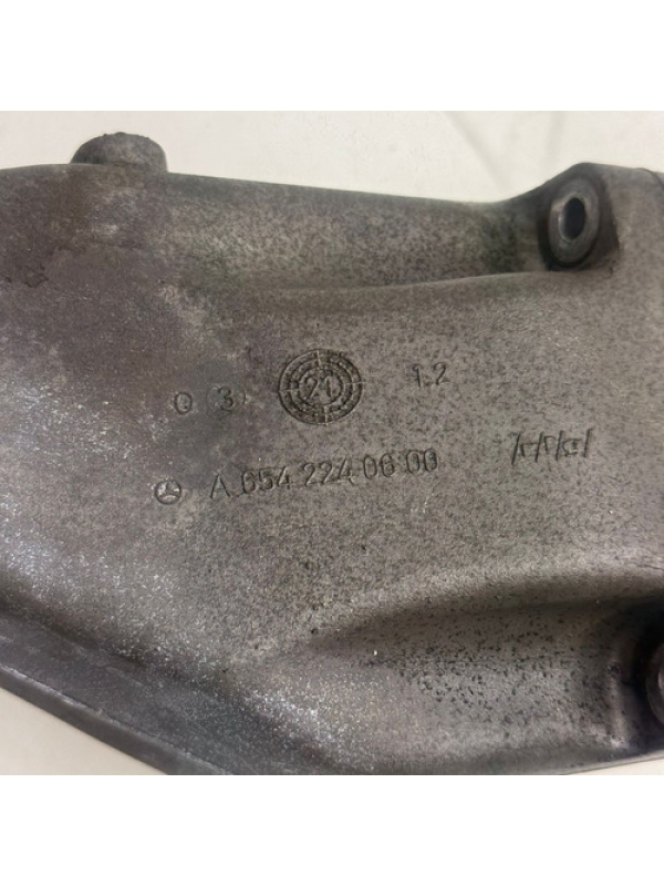 Suporte Coxim Motor Direito Mb Sprinter 417 517 2023 À 2026.