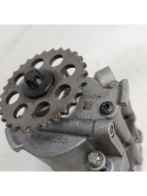 Bomba De Óleo Mb Sprinter 2.0 315 417 517 2023 2024 2025 026