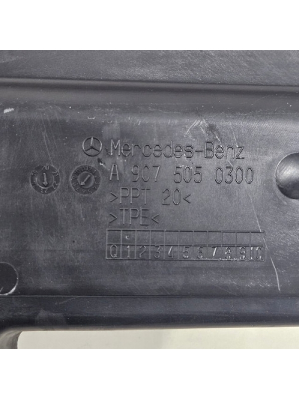 Defletor Esquerdo Radiador Mb Sprinter 417 517 2023 Até 2025