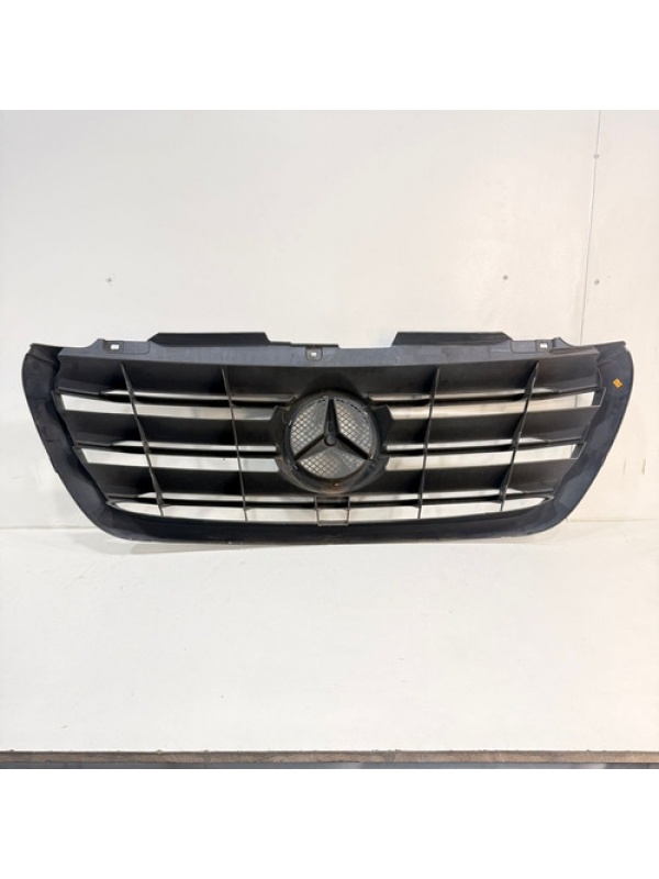 Grade Parachoque Dianteiro Mb Sprinter 416 417 2020 À 2025.