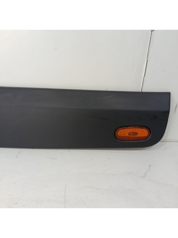 Friso Aplique Lateral Mb Sprinter 516 2020 2021 2022 Detalhe