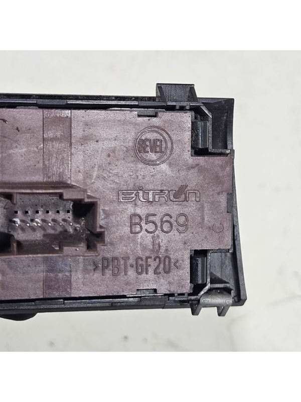 Botão Farol Milha Peugeot Boxer Citroen Jumper 2018 Até 2024