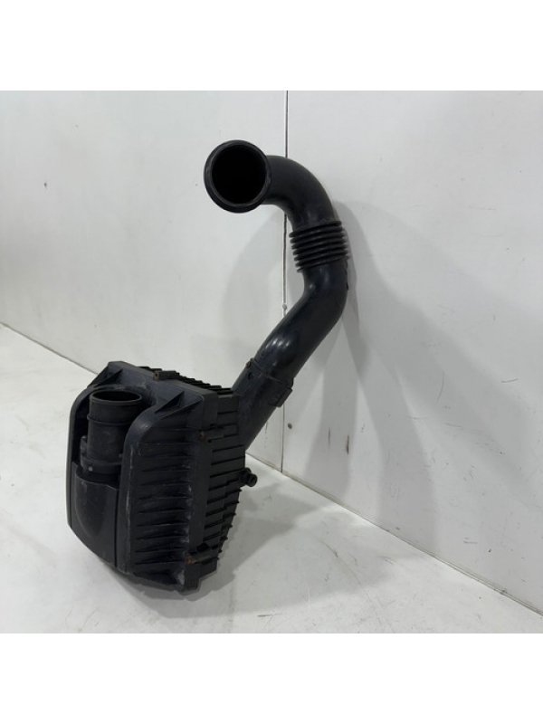 Caixa C/ Mangueira Filtro Ar Renault Master 2.5 2006 À 2012.