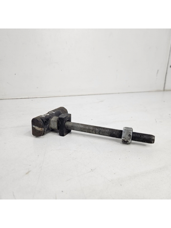 Parafuso De Regulagem Barra Torção Hyundai Hr 2006 Até 2012.