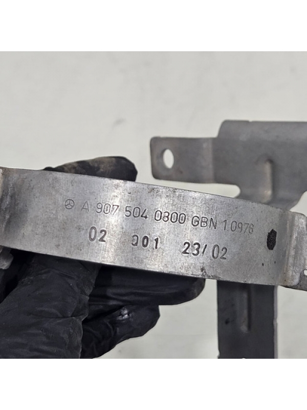 Abraçadeira Da Bomba Água Mercedes Sprinter 311 313 415 515.