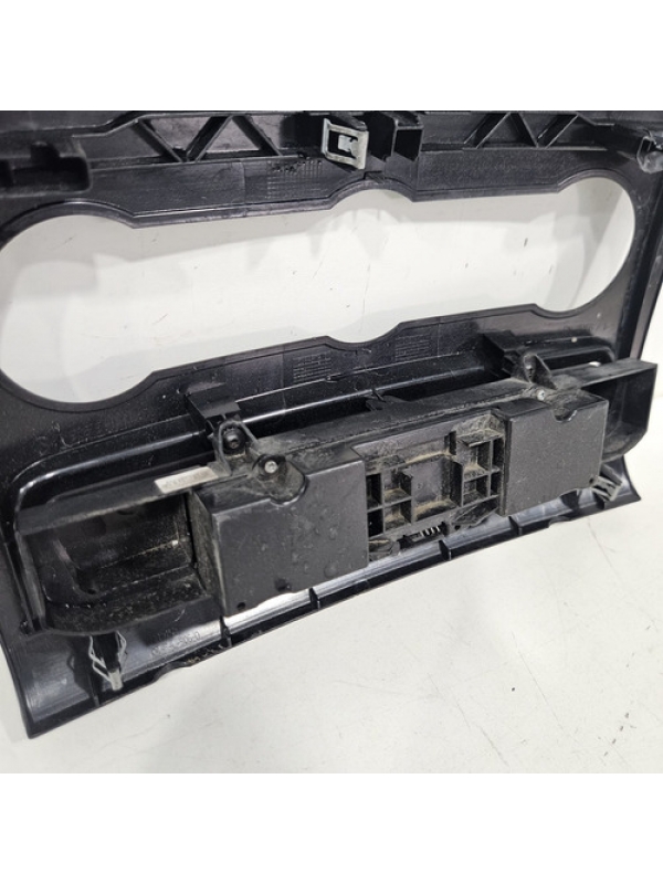 Moldura Painel Pisca Alerta Mb Sprinter 415 515 2013 À 2022.