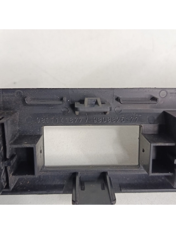 Acabamento Comando Trava Painel Citroen Jumpy  Expert 2024 .