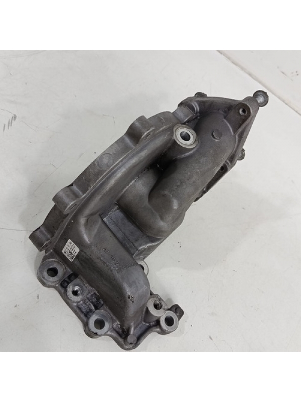 Carcaça Bomba Dágua Mb Sprinter 416 417 2020 2025 2315100545