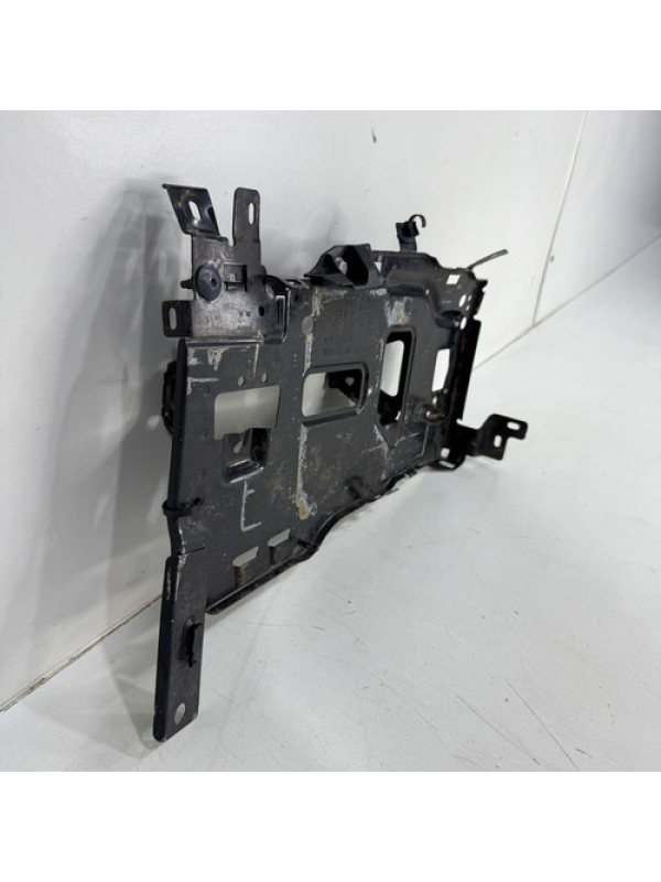 Suporte Caixa Bateria Peugeot Expert Jumpy 2018 2019 À 2024.