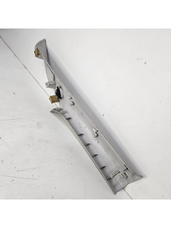 Acabamento Coluna Esquerda Parabrisa Peugeot Expert 2023 024