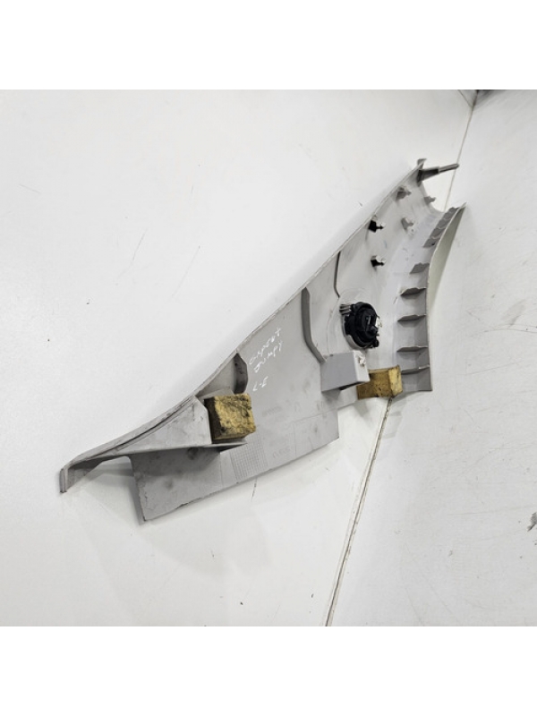 Acabamento Coluna Esquerda Parabrisa Peugeot Expert 2023 024