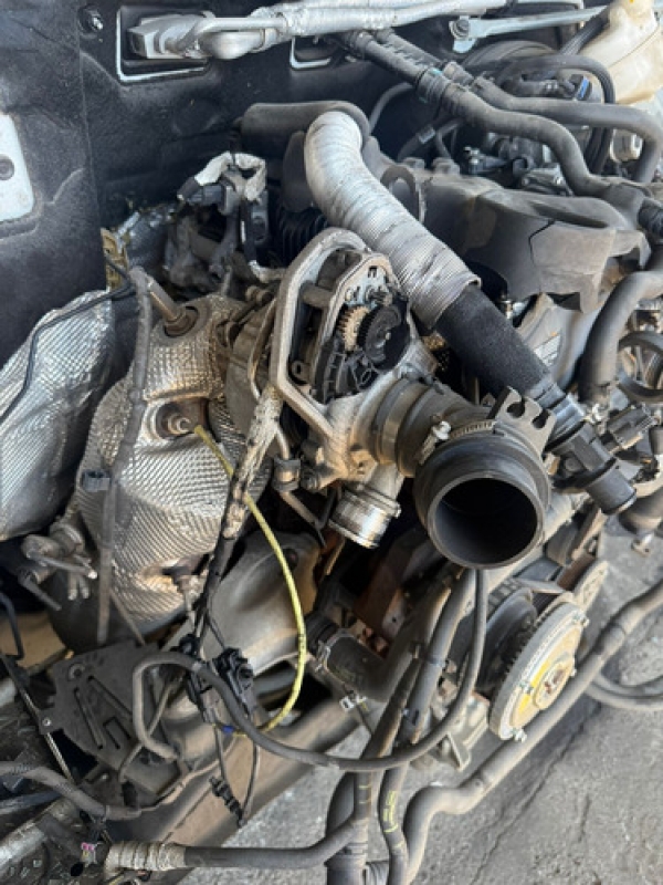 Motor Parcial Ford Transit 2.0 - Ecoblue Turbo 2022 / 2023.