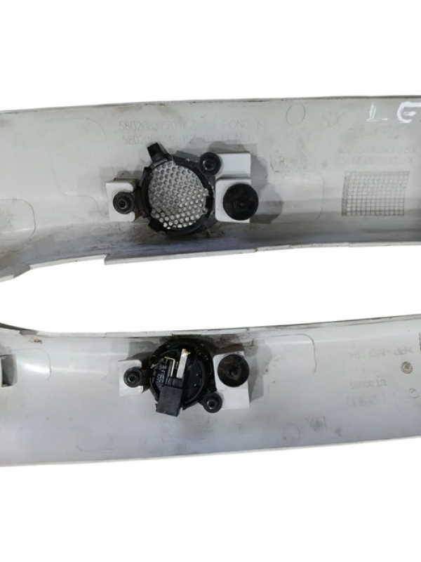 Par Revestimento Interno Coluna Iveco Daily 2021 2022 2023.