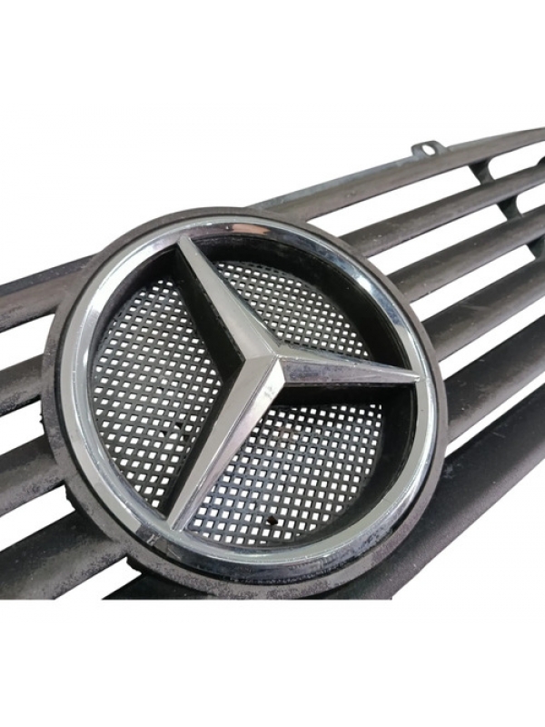 Grade Dianteira Mb Sprinter 310 312 413 1997 À 2002 Detalhes Preto Fosco