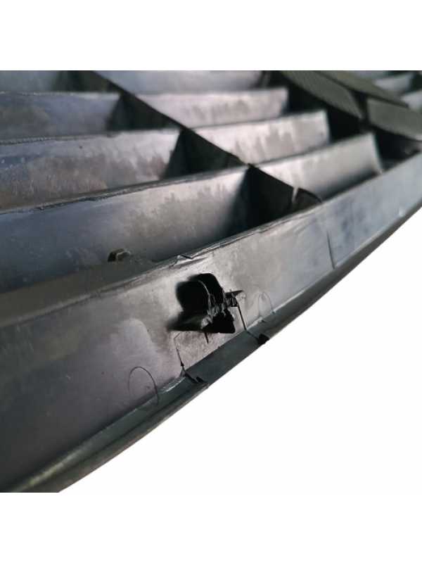 Grade Dianteira Mb Sprinter 310 312 413 1997 À 2002 Detalhes Preto Fosco