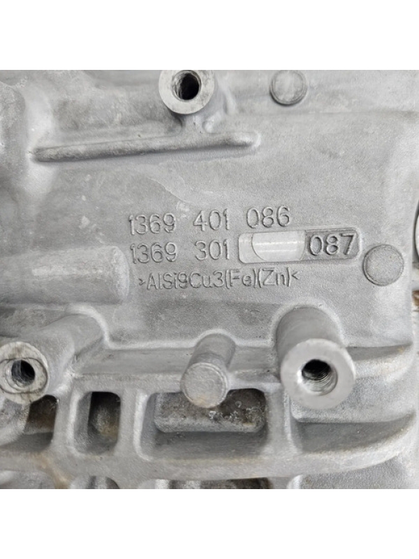 Carcaça Capa Seca Traseira Cambio Mb Sprinter 416 2020 À 023