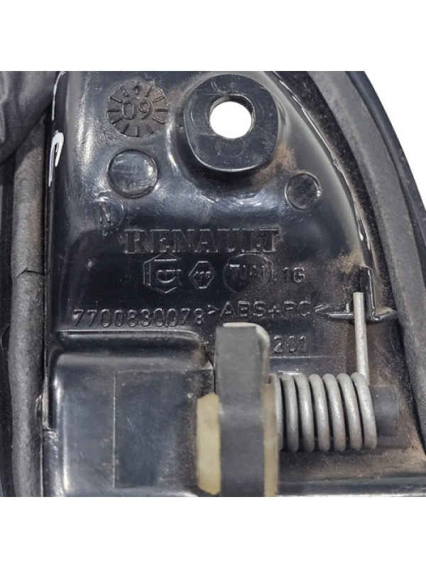 Maçaneta Interna Esquerda Renault Master 2.5 2005 06 À 2012 Preto Traseira